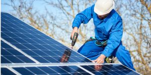Installation Maintenance Panneaux Solaires Photovoltaïques à Courcelles-Sapicourt